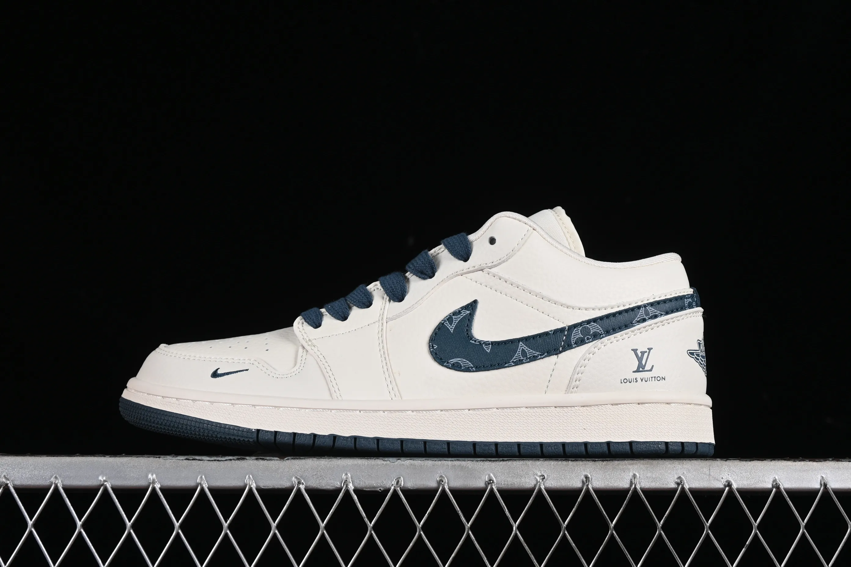 All categories Air Jordan Jordan series basketball shoes Air Jordan 1 Low High-end customized low-top sneakers Special offer Air Jordan 1 Low AJ1 Joe 1 LV joint-off-white blue hook High-end customized low-top cultural and casual sneakers WG8850-005
